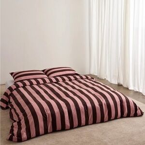 Hommey Duvet Cover & Shams